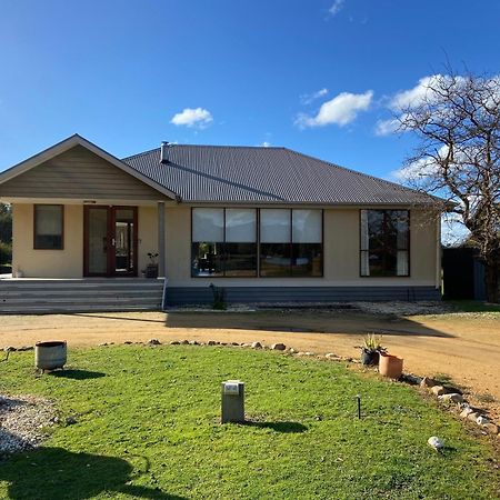 Aurora Cottages Bush Retreat Pomonal Exterior photo