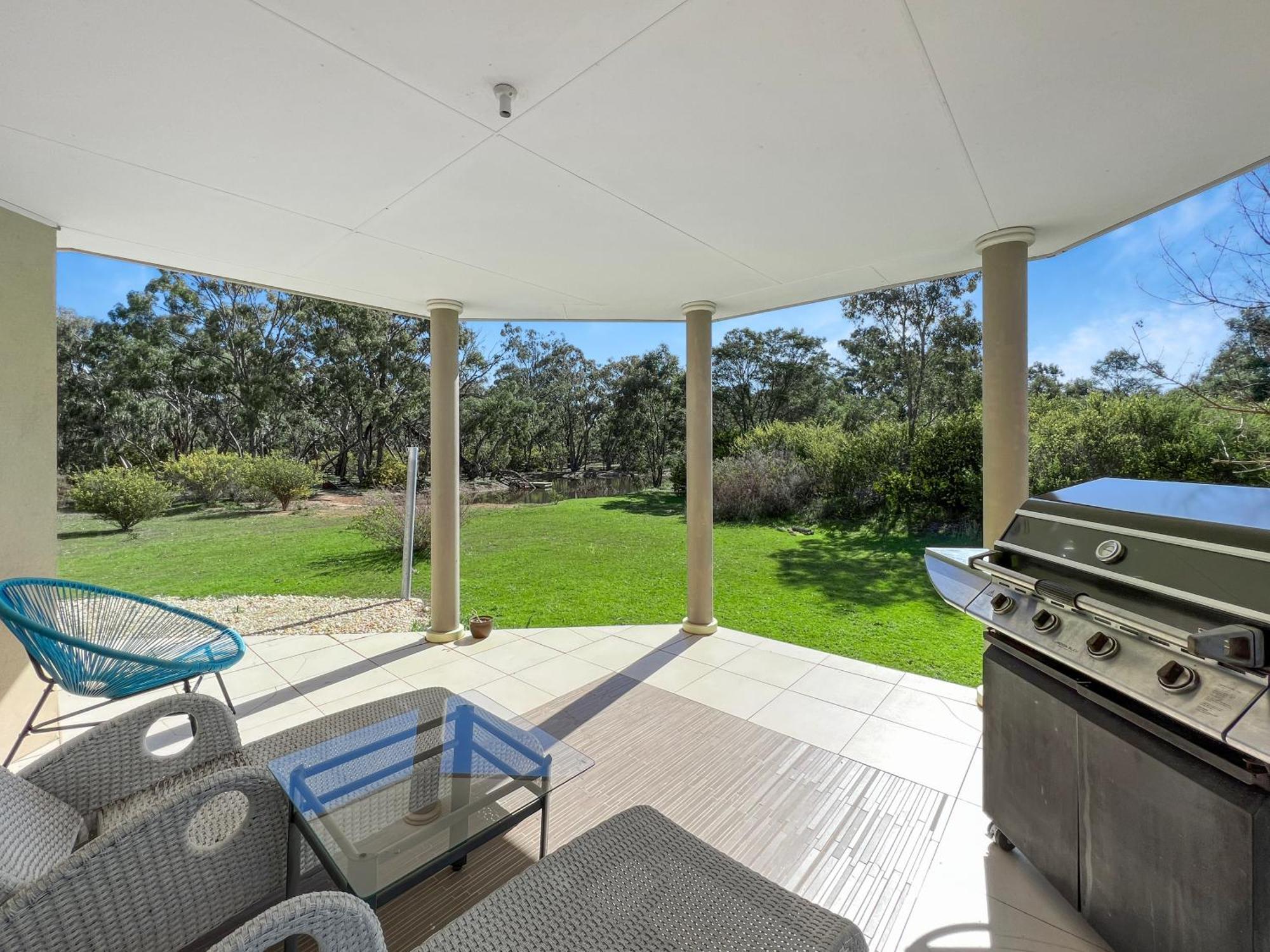 Aurora Cottages Bush Retreat Pomonal Exterior photo